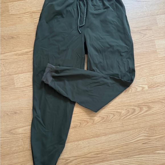 lululemon athletica Pants - Lululemon women’s joggers dark Green